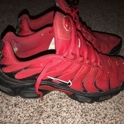 Nike Red And Black Vapor Max Size 8.5