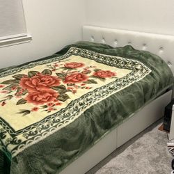 White Queen Bed Frame With Drawers (Mattress Not Included)