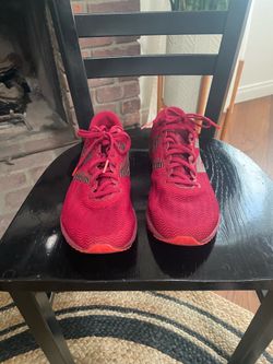 10.5 Red Women’s New Balance Shoes