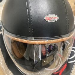 QUICKOOL Motorcycle Helmet 