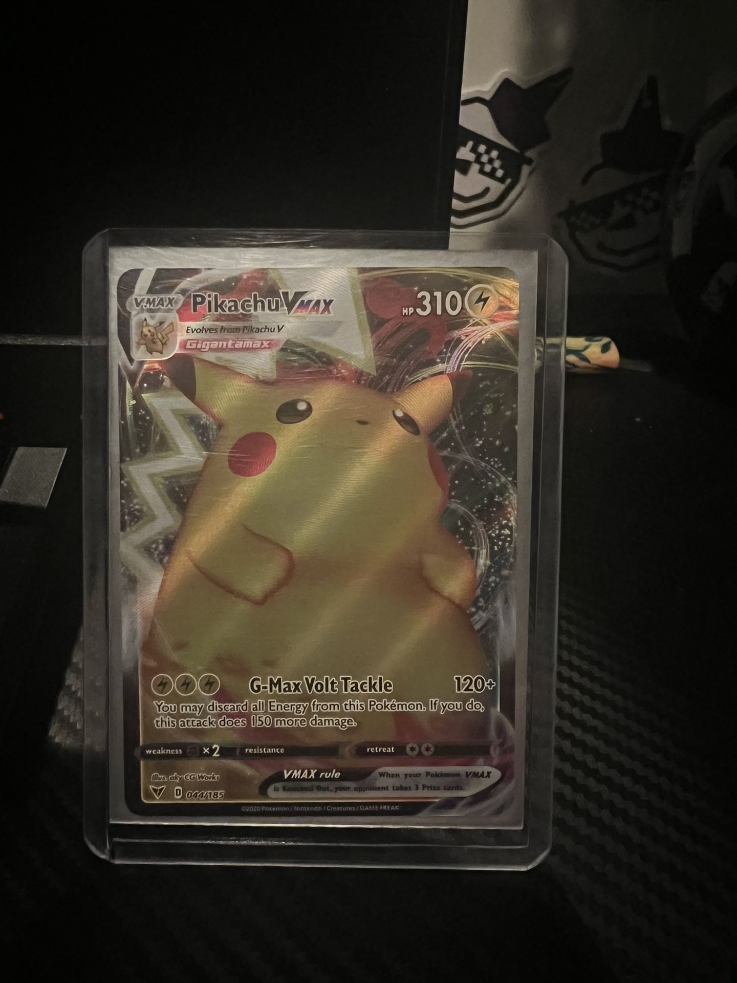 2020 Pikachu VMAX 044/185 (Vivid Voltage Thiccachu)