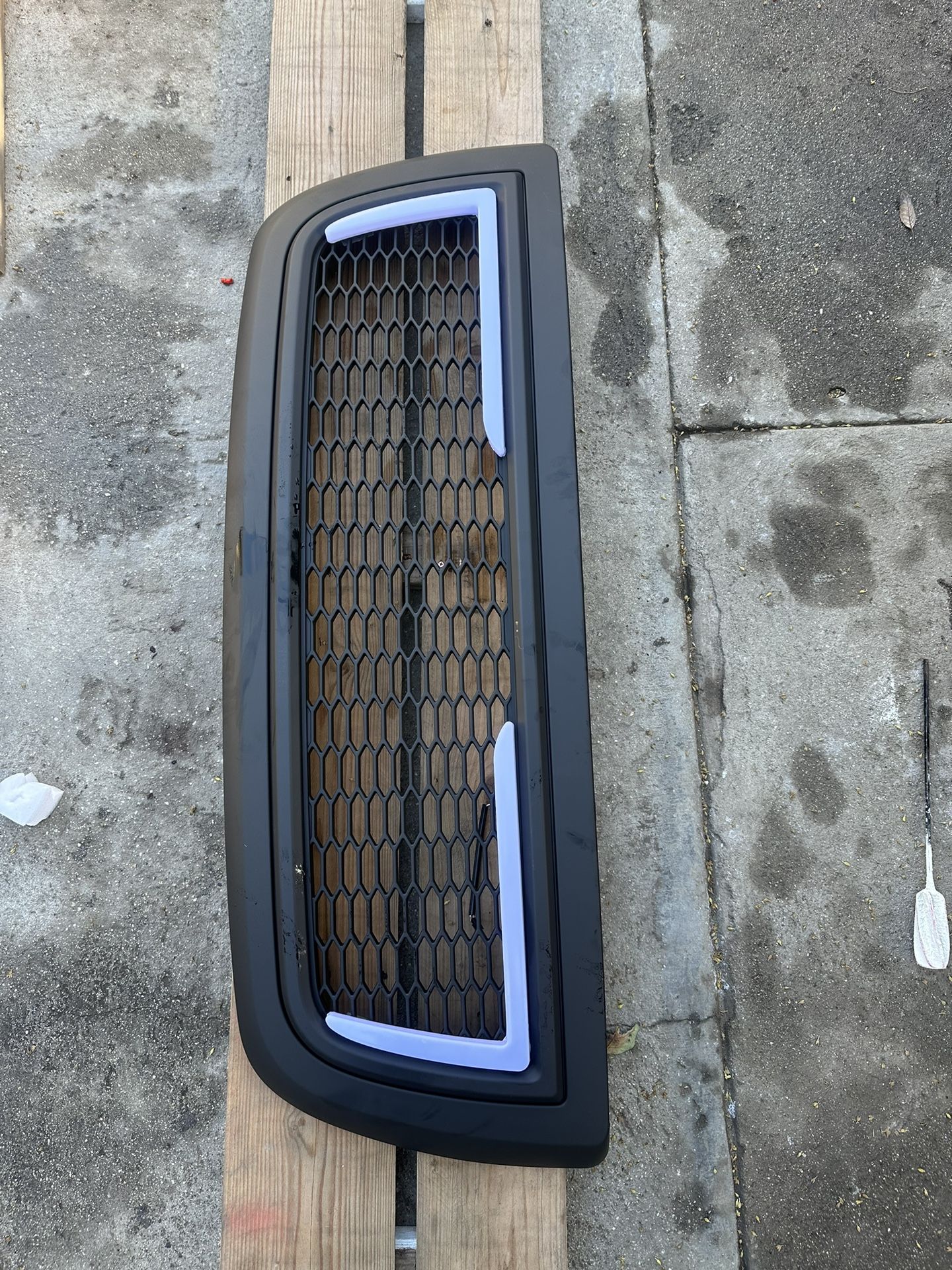 Dodge Ram 2500/3500 LED Grill Year 2010-2018