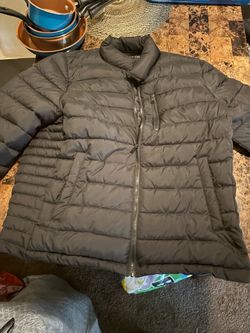 New men’s Keneth Cole puffer size xl $40
