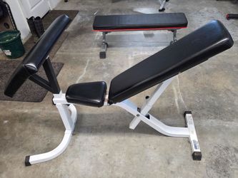 Weight bench adjustable