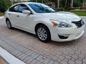 2014 NISSAN ALTIMA 56000 MILES $275 per month👍