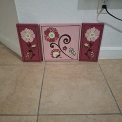 Girls Wall Hanging/Nursery Decorations 