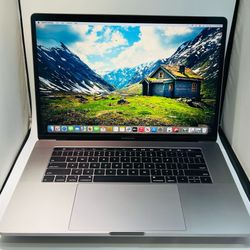 Apple Macbook 15” 2018 6Core i7 32GB 256GB SSD Radeon Pro 555X 4GB VRAM Read Description