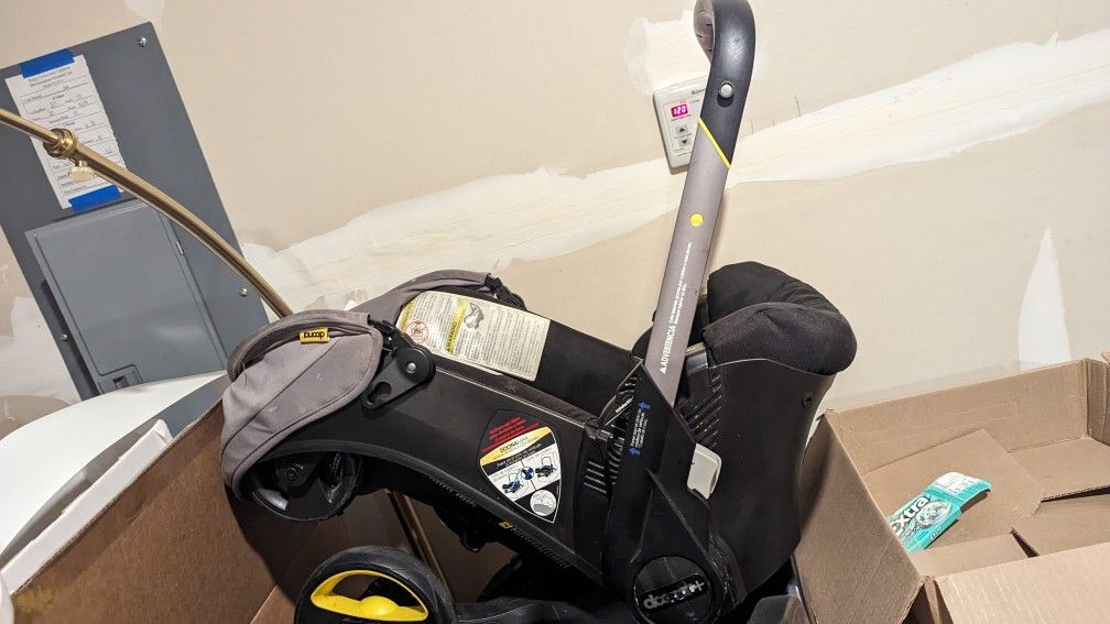 Doona Carseat/Stroller
