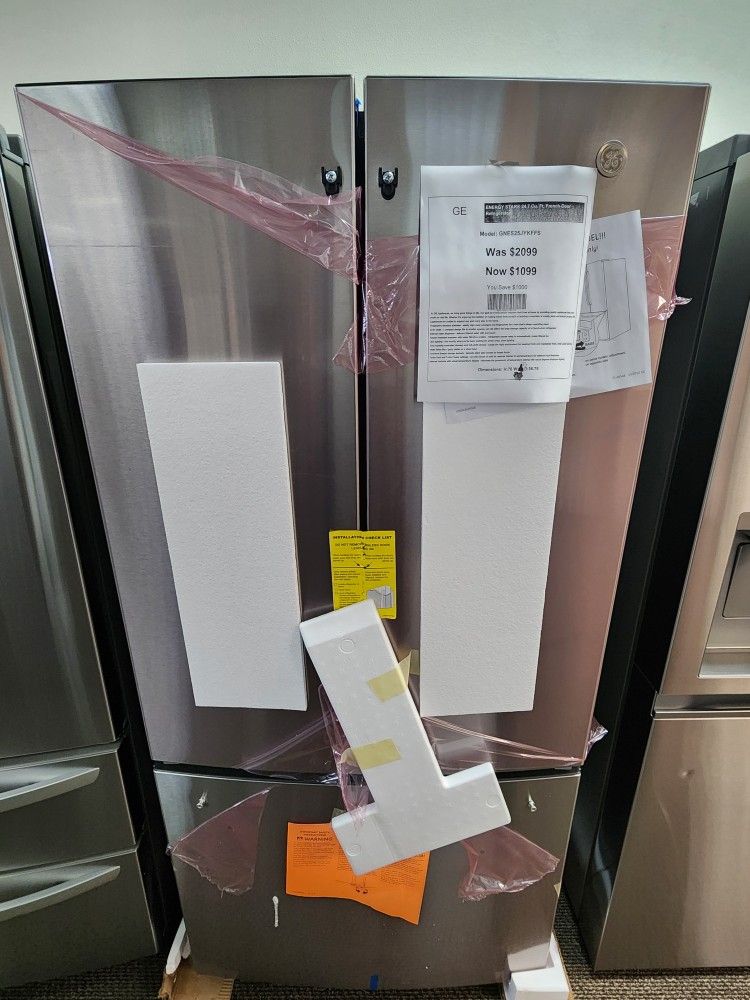ENERGY STAR 24.7 Cu. Ft French-Door
Refrigerator