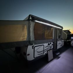2018 Flagstaff Classic Pop Up Trailer 