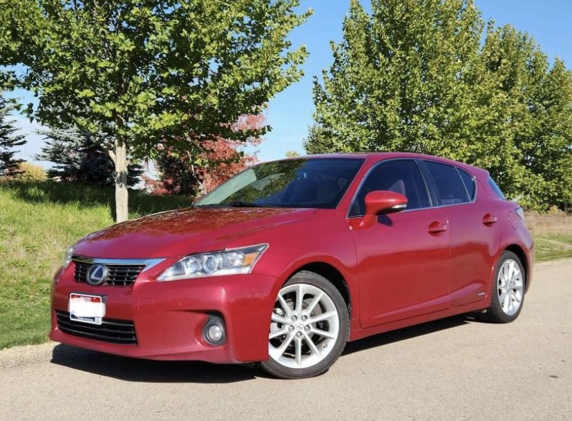 Lexus CT200h