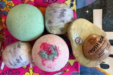 Lush Cosmetics bath, fizzy bombs