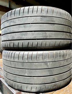 285/35/20 Michelin PILOT SPORT 4S 285/35R20 Used Tires 285 35 20
