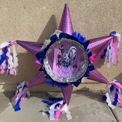 Ghost Spidey Girl 3D Star Pinata