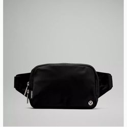 Lululemon Everywhere Belt Bag Large 2L NEW