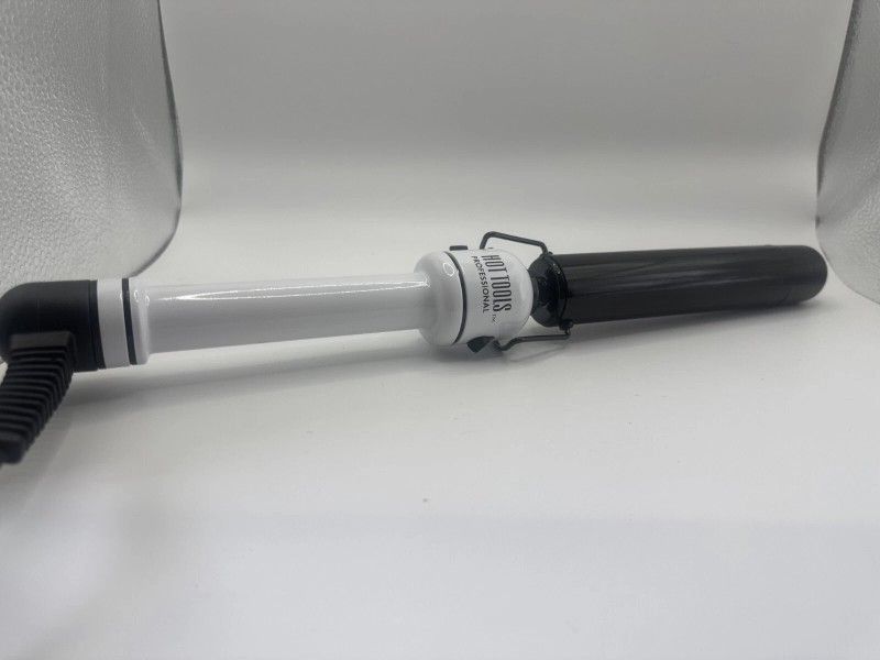 Hot Tools 1-14 Flipperless Nano Ceramic Titanium Curling Iron (HTWB1861)