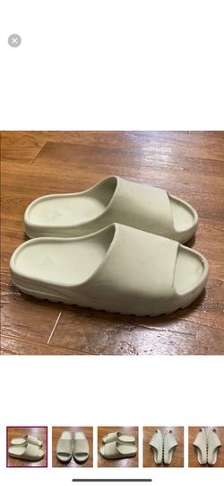 Yeezy YZY slides sandals