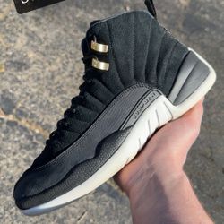 Jordan 12 Retro Reverse Taxi Size 9