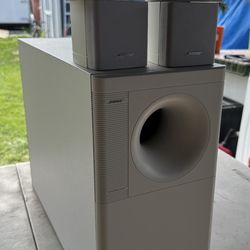 BOSE Acoustimass® 5 Series stereo speaker system