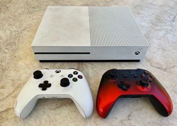 Xbox one s  w/ 2 controllers
