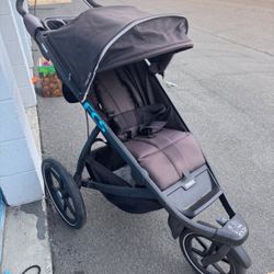 THULE URBAN GLIDE STROLLER