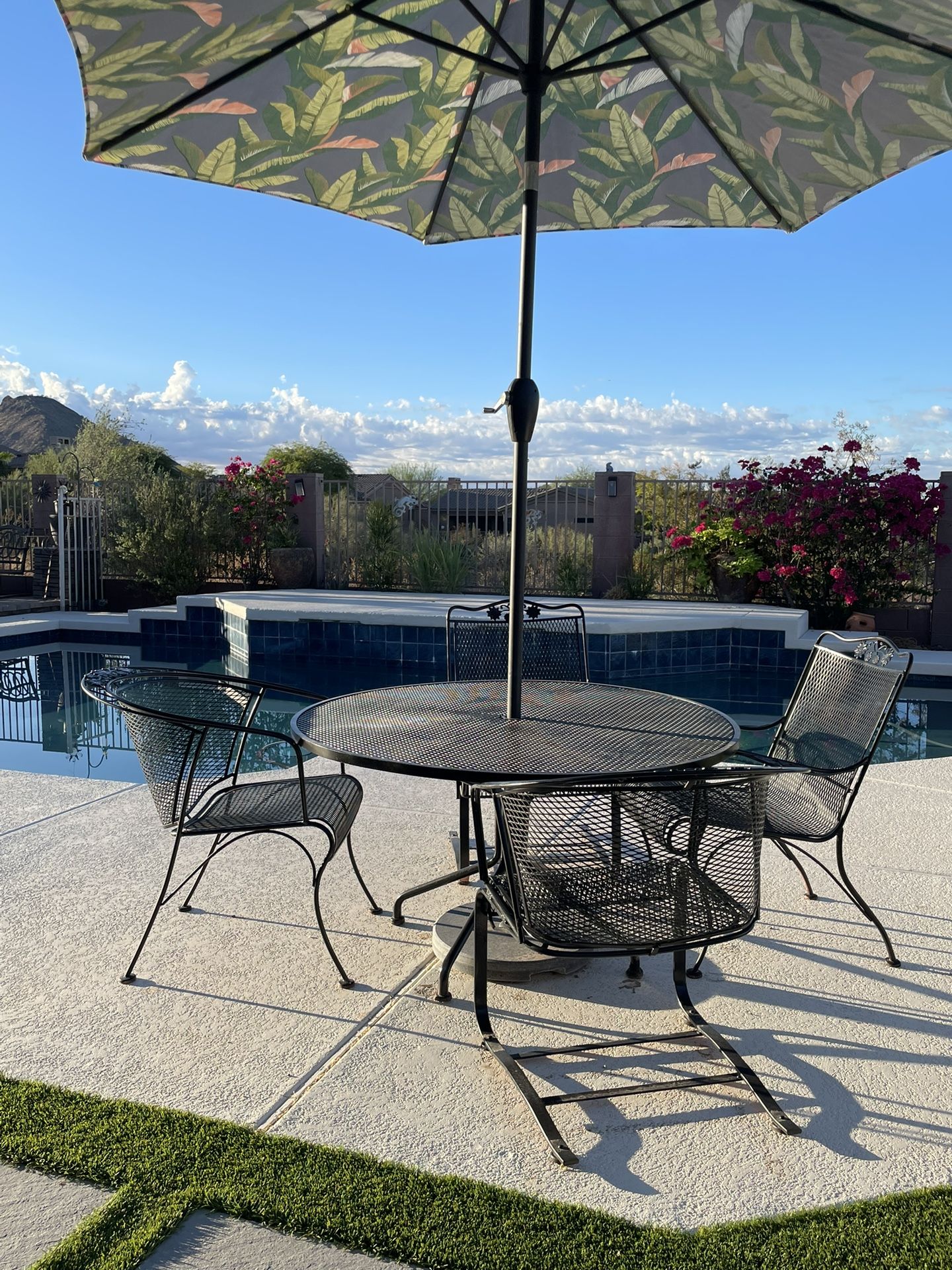 Patio Furniture Set With Umbrella 
