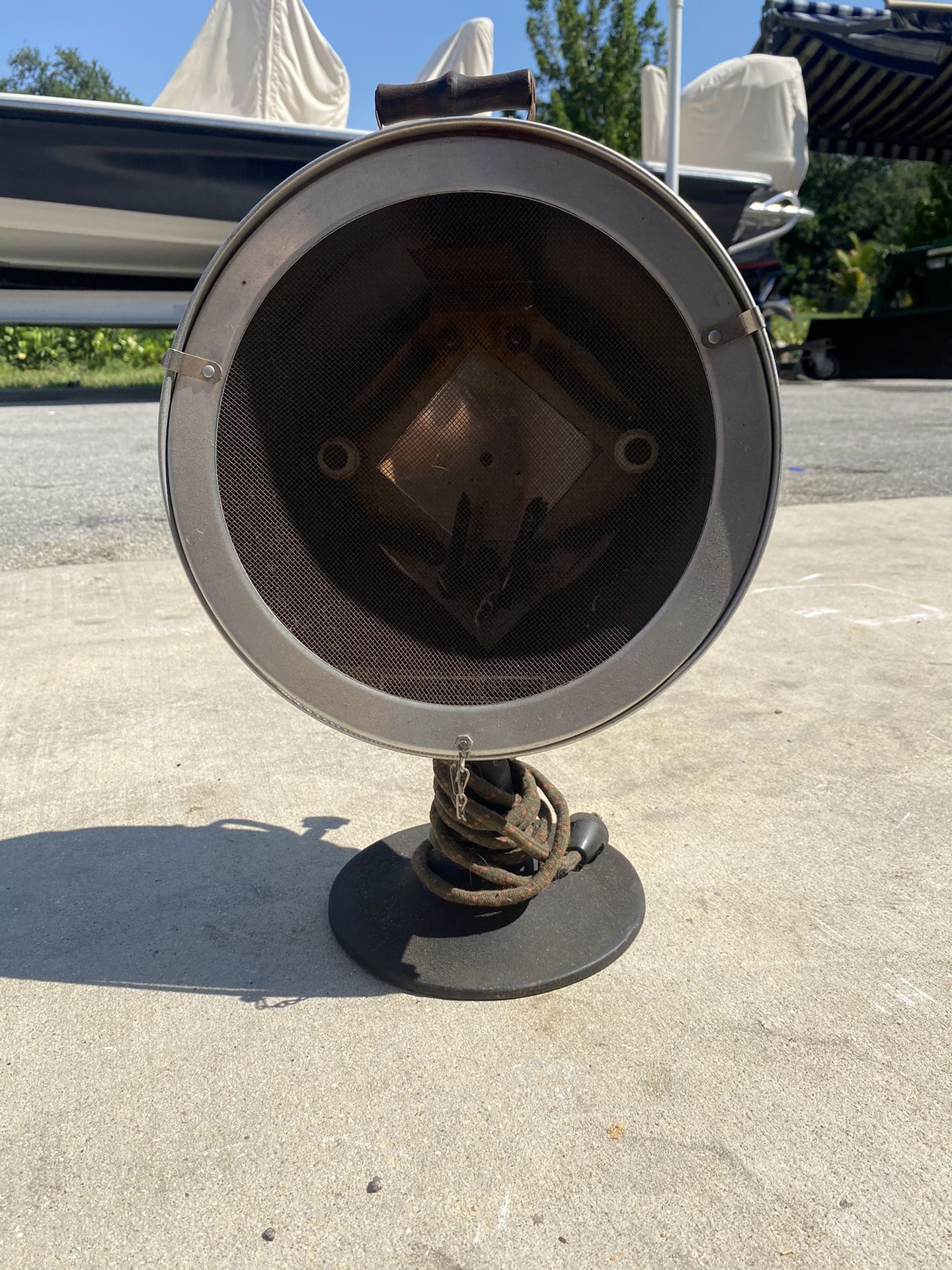 Vintage antique suntanning lamp