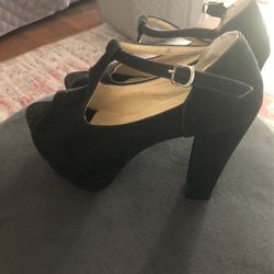 Black High Heel Shoes