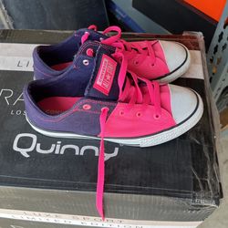 New Converse Asking $15 Firm Size 4 Women.