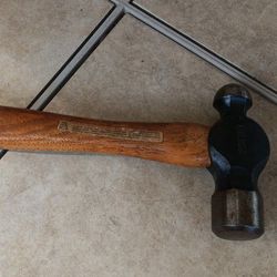 VAUGHAN 32OZ. Ball Peen Hammer 