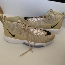 Brand New Nike Air ZM RIZE SIZE 18 New Never Worn Asking Best Offer Please Actual Offer, Don’t Send Offers In The Form Of Questions Thanks