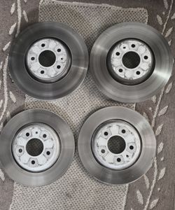 AUDI Q5 BRAKE PADS , ROTORS FOR FRONT AND REAR