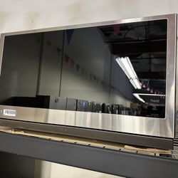 LG Over-the-Range Microwave Oven with ExtendaVent 2.0
