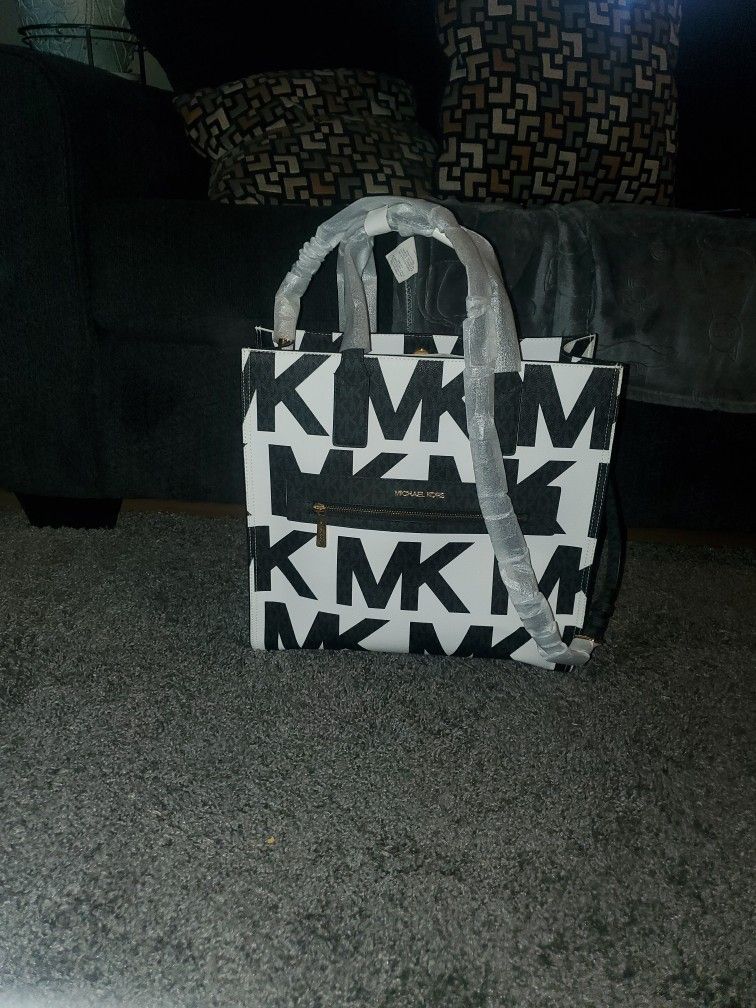 New Mk TOTE Bag