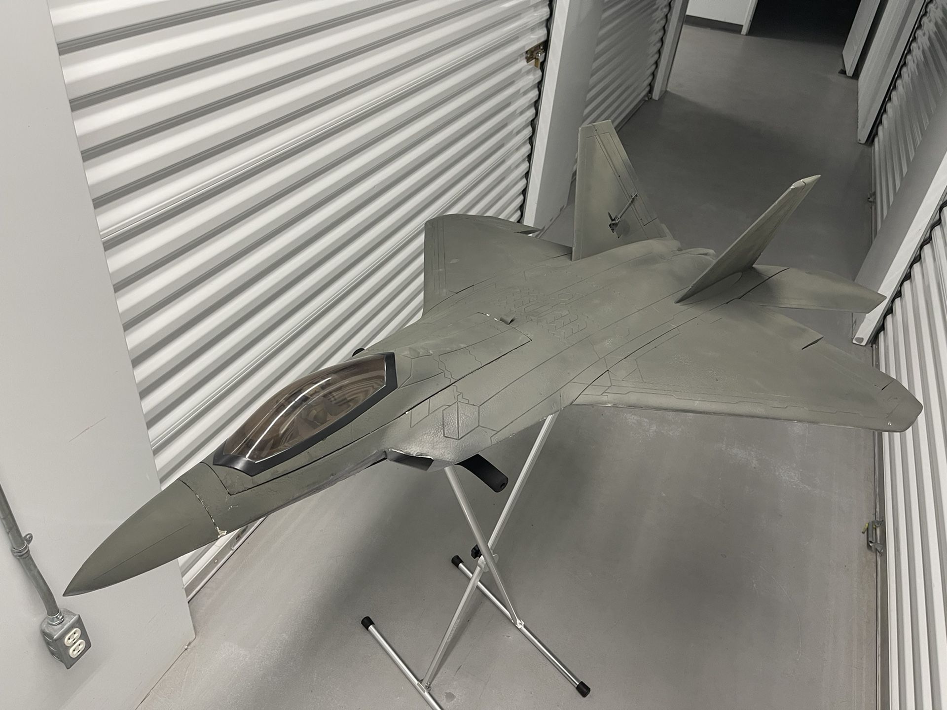 Custom F-22 Raptor with Custom Vector Thrus9-Blade High Performance 90mm EDF Jet from Freewing - PNP