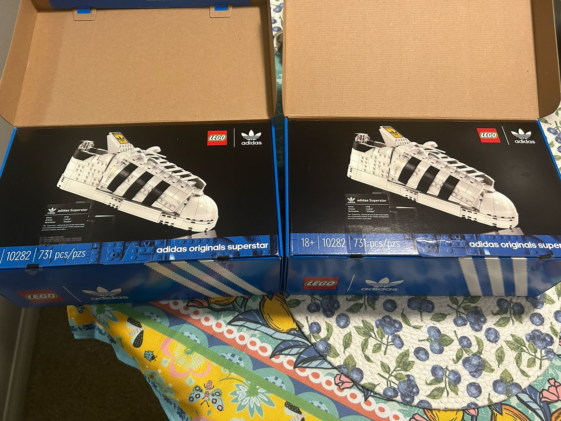 adidas gazelle silver green womens LEGO 10282 adidas Originals Superstar