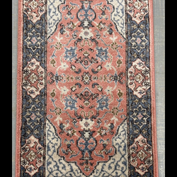 2.6x4.3ft Pink Karastan w/Fringes