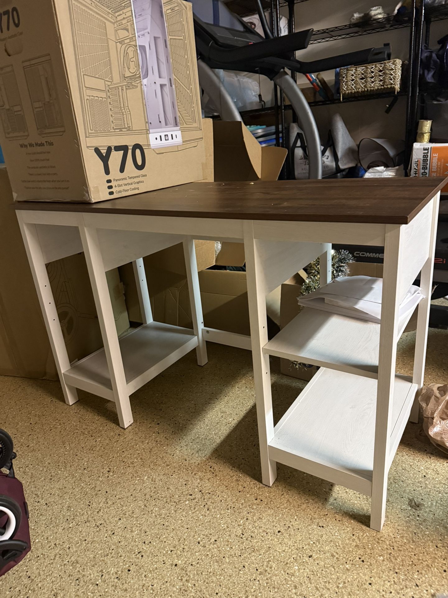White And Brown Desk 
