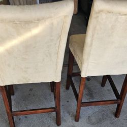 Cream Stools/chairs 2