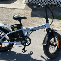 V32 Titan Victrip eBike