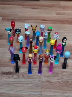25 Assorted PEZ Dispensers no Candy $18 for all