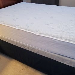 Like NEW Full-size Mattress & Boxsprings