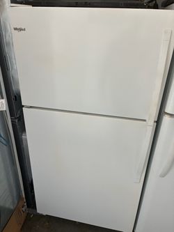 REFRIGERATOR WHIRLPOOL 33”