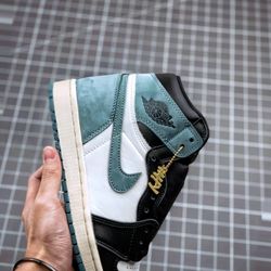 Jordan 1 Hg Clay Green