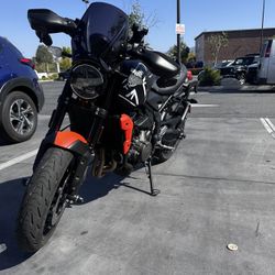 2022 Triumph Trident