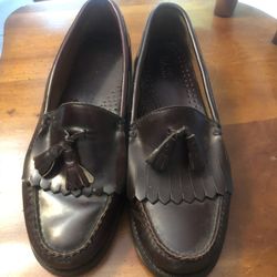 Bass leather loafers size 9