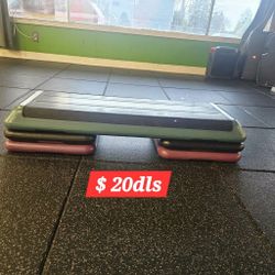 Adjustable Step Platform