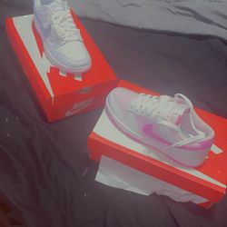 Nike Dunks Size 6