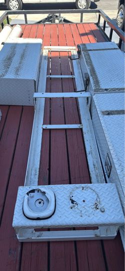 Trailer/truck tool boxes & accessories