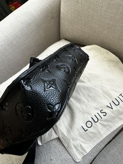 Louis Vuitton X Large Dust Bag for Sale in Fontana, CA - OfferUp